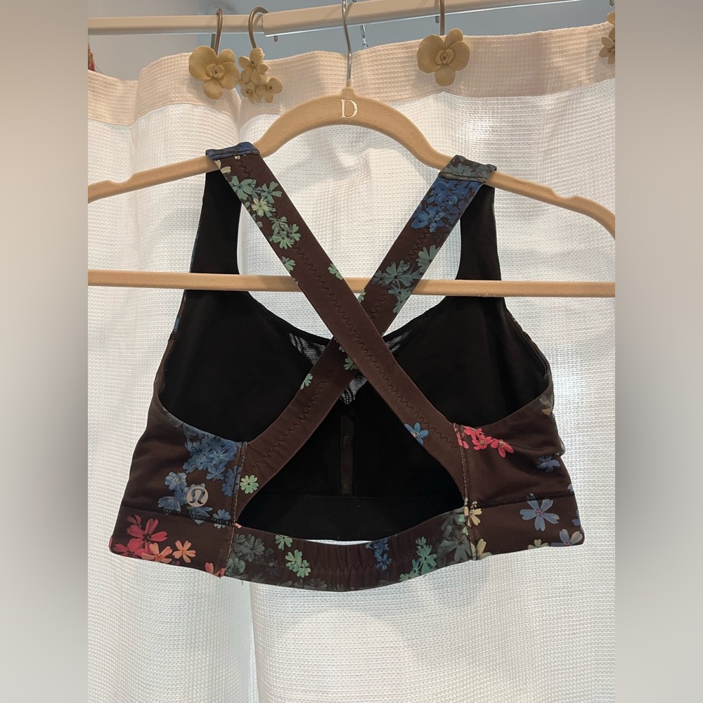Lululemon In a Flash Petal Pop Bra- Size 6